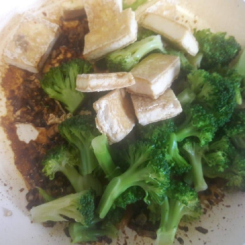 Broccoli and Tofu Stir fry 17